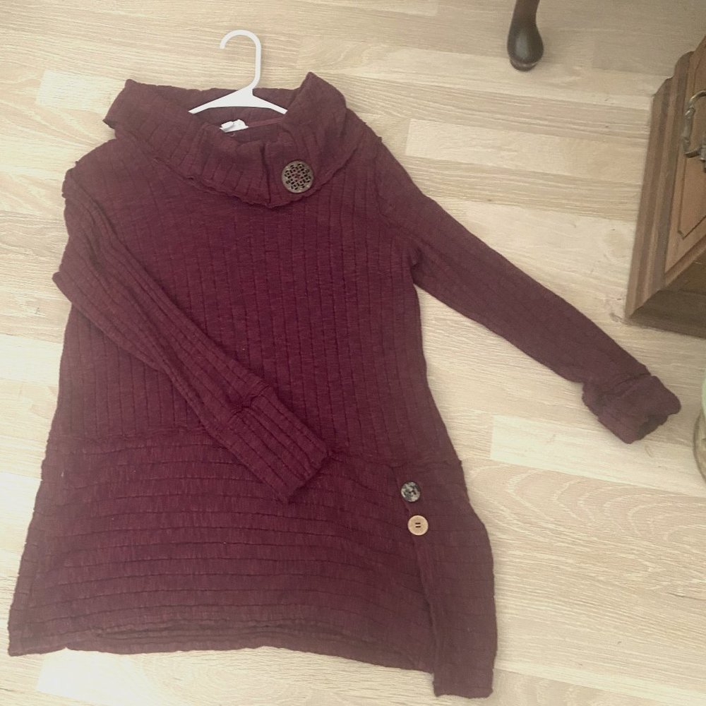 Neon Buddha knit long-sleeved,-cowl necked top for women size L